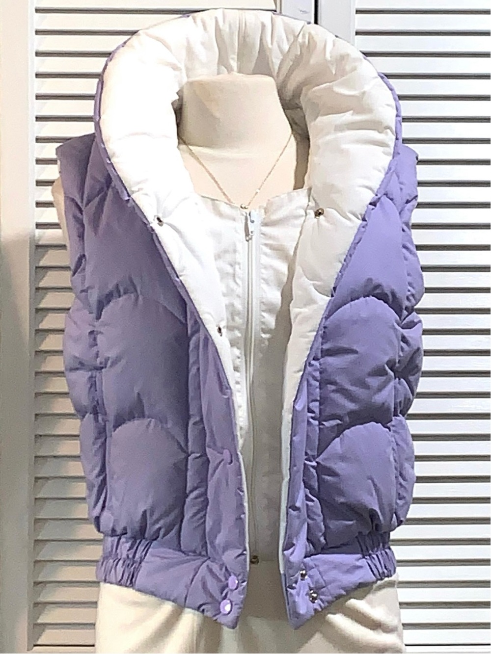 80s Herman’s Vintage Lavender Down Puffer Vest with high collar Women’s Large